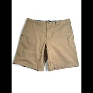 Banana Republic Aiden Style Men’s Chino Shorts Size 38 - 9 Inch Inseam